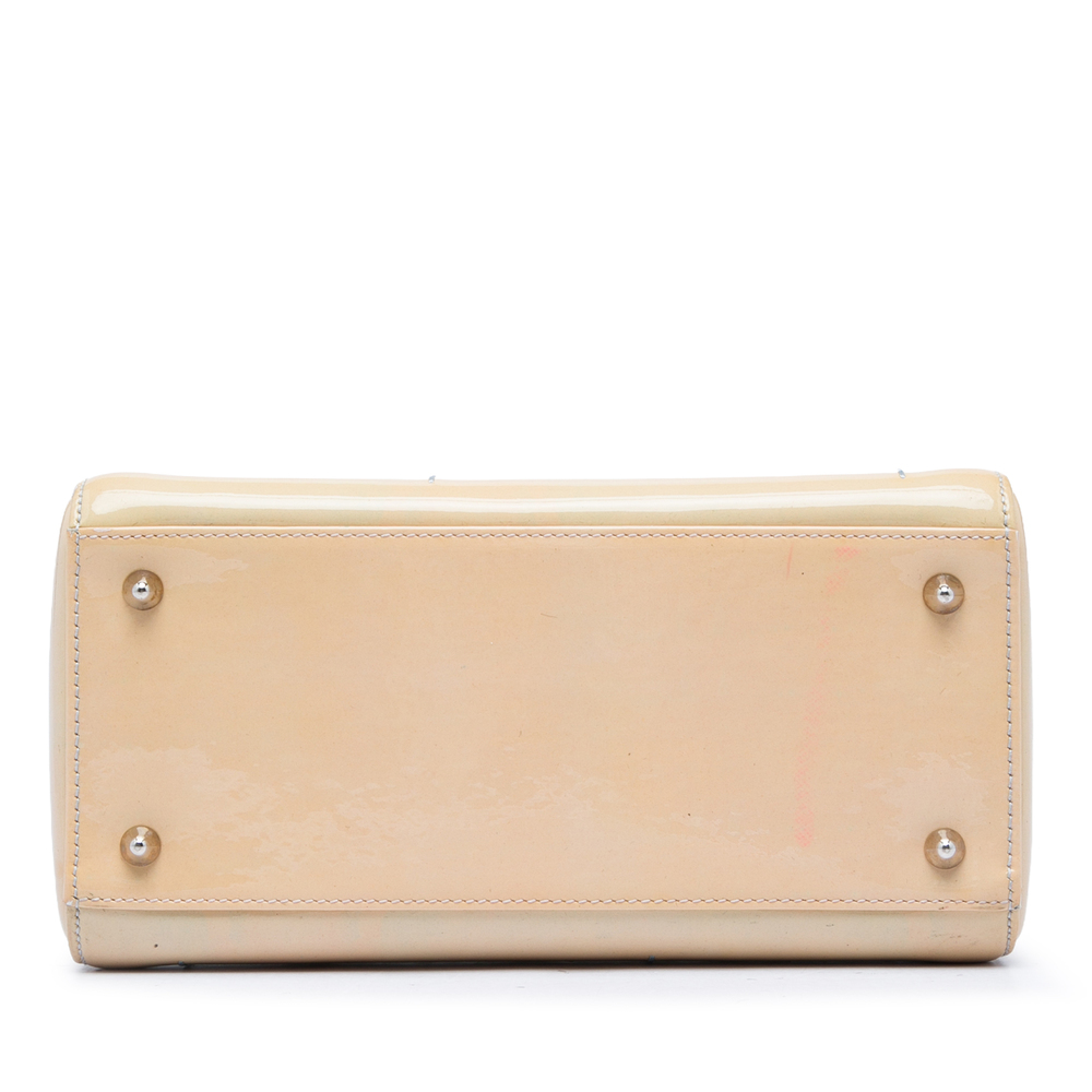 Pre-Loved Dior Medium Ombre Patent Cannage Lady Dior - Picture 3 of 5